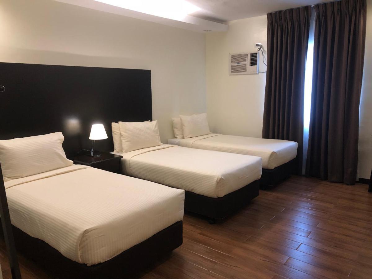 Pina Suites Ormoc Exteriör bild
